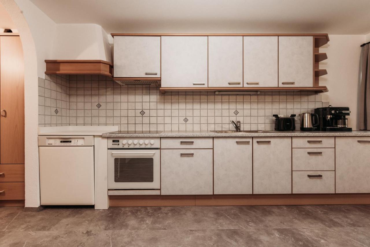 Ban Hilba Falzes Exterior foto